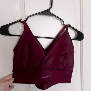 EUC Nike shimmery red cross back sports bra